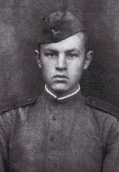 Солдат Г.Г. Бень. 1943 р. Солдат Г.Г. Бень. 1943 р.