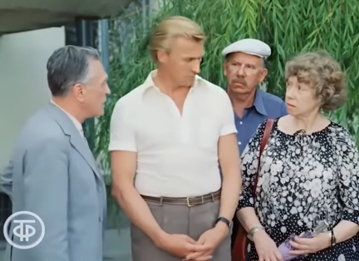 П. Чернов, М. Олялін, Ю. Крітенко, Е. Ханаєва. Кадр з фільму // https://www.youtube.com/watch?v=9IOevlCjXM8 П. Чернов, М. Олялін, Ю. Крітенко, Е. Ханаєва. Кадр з фільму // https://www.youtube.com/watch?v=9IOevlCjXM8