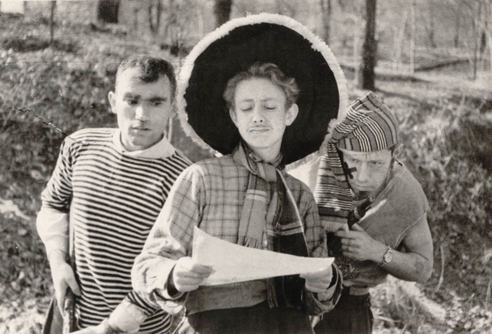 Чмона О., Клименко-старший Ю., Суслов В., кадр з фільму про піратів. Фото з архіву Е. Чубарова