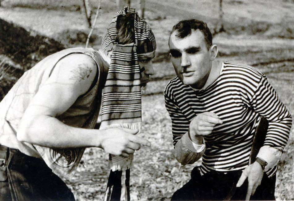 Суслов В., Чмона О. в ролі піратів, кадр з фільму. Фото з архіву Е. Чубарова