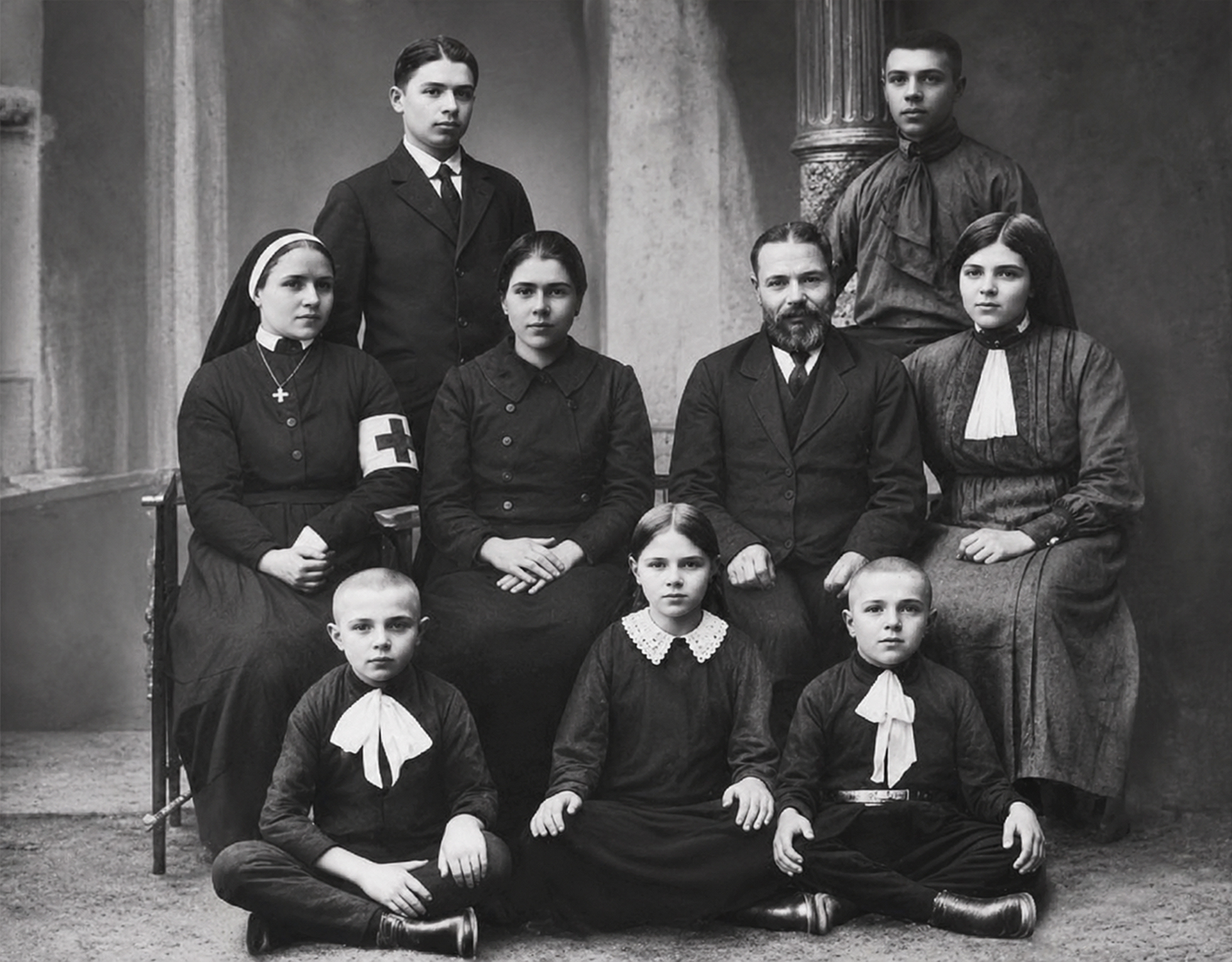 Родина Івана Скрипника та Маріамни Петлюри Полтава, бл. 1915