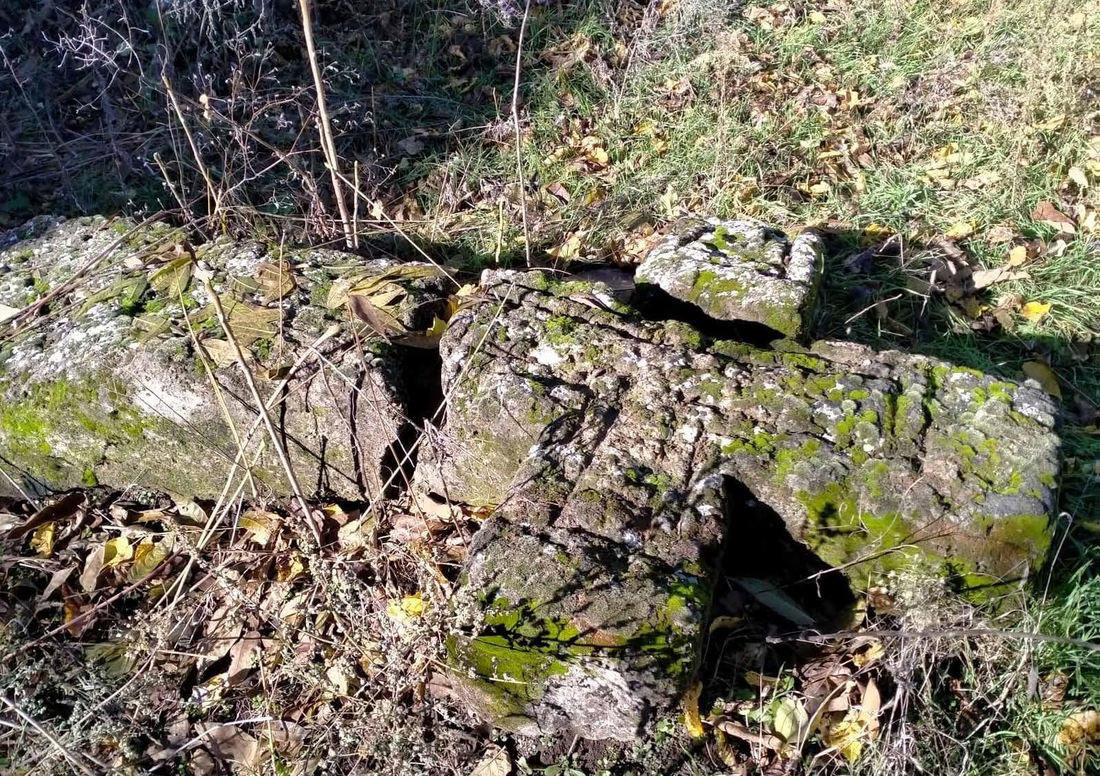 Один зі трьох старовинних хрестів, 01.11.2022