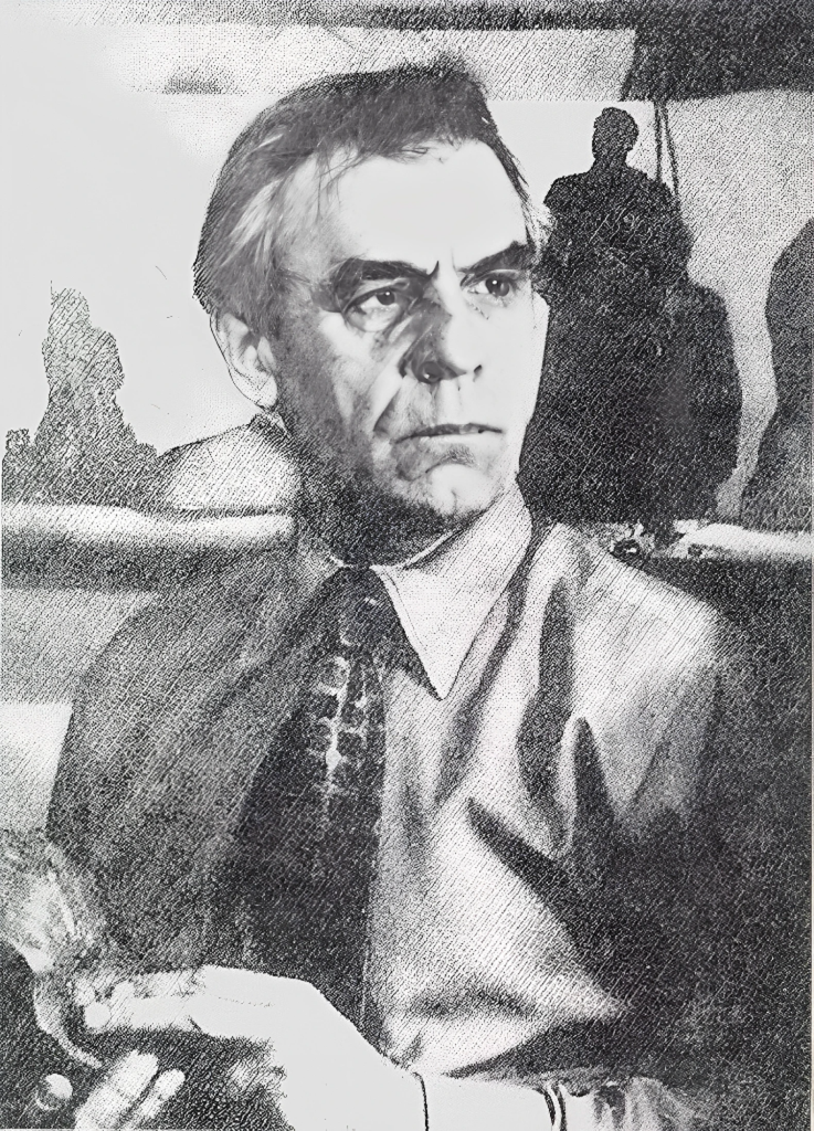 Степан Огій в майстерні (скановано з книги: Художники Дніпропетровщини. - Дніпропетровськ: Дніпрокнига, 2004). Степан Огій в майстерні (скановано з книги: Художники Дніпропетровщини. - Дніпропетровськ: Дніпрокнига, 2004).