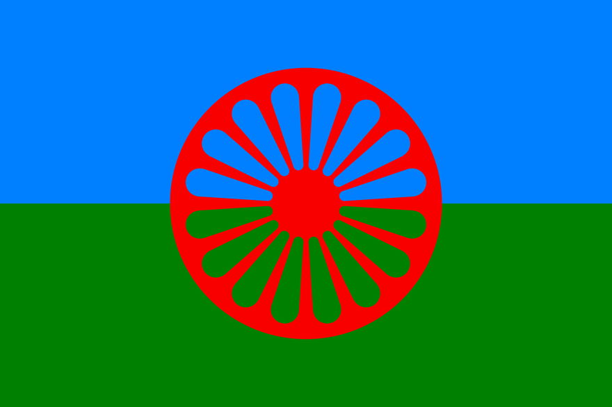 Прапор ромів, прийнятий 8 квітня 1971 р. в Лондоні //https://uk.wikipedia.org/wiki/%D0%A6%D0%B8%D0%B3%D0%B0%D0%BD%D0%B8#/media/ %D0%A4%D0%B0%D0%B9%D0%BB:Flag_of_the_Romani_people.svg