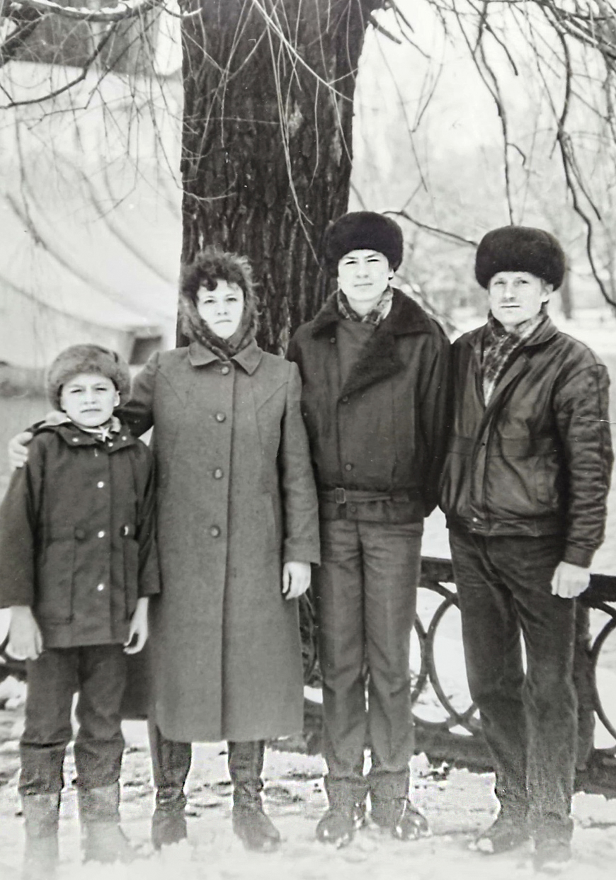 В. Івченко з дружиною і синами