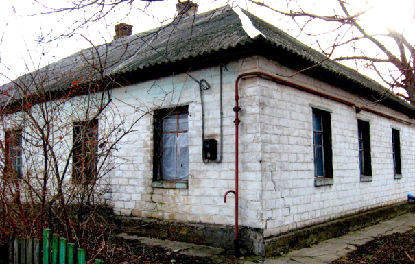 Сучасний вигляд старого будинку Фото автора