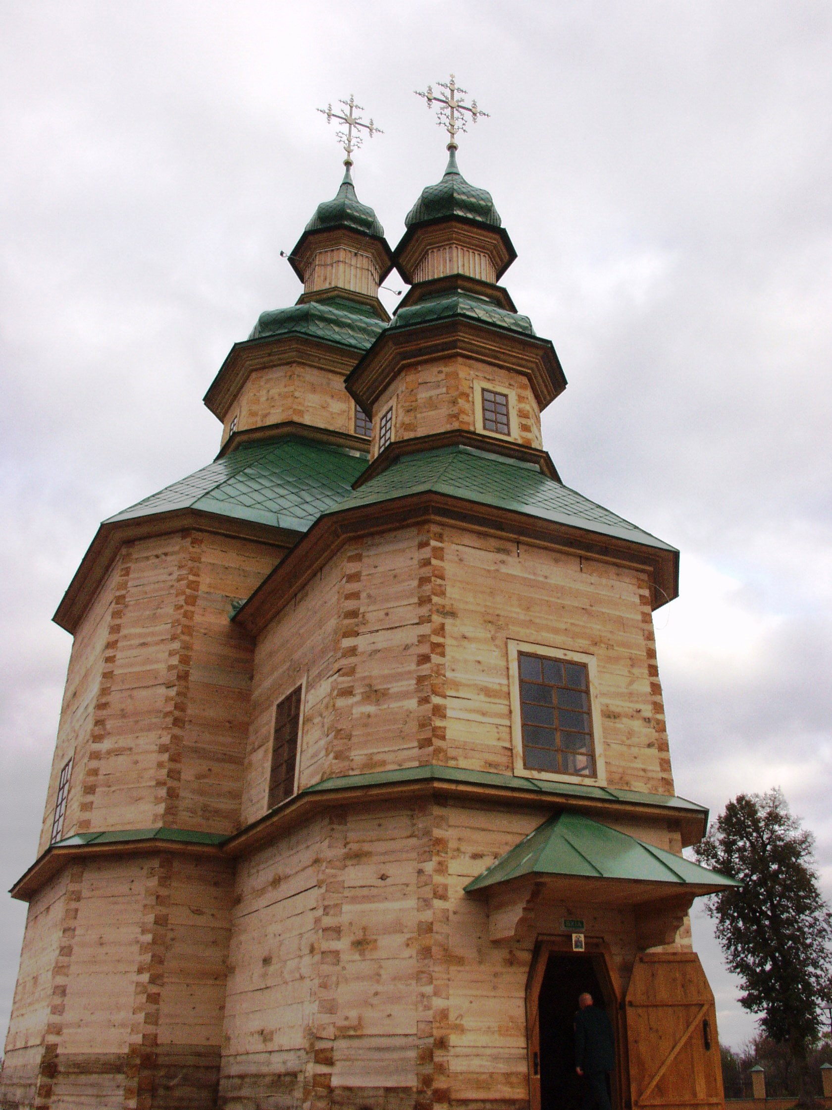 Відновлена церква Калнишевського у с. Пустовійтівці