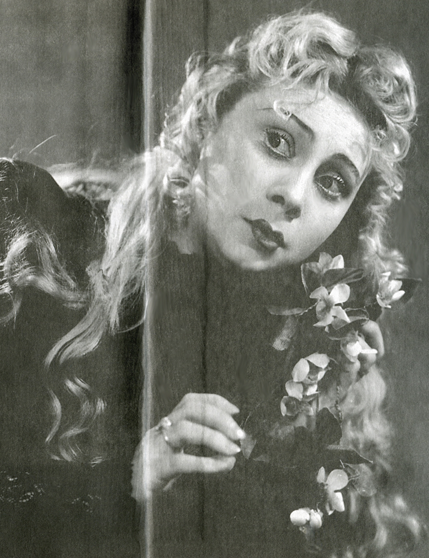 В ролі Офелії, «Гамлет», 1957. З кн. Т. Шпаковська. Судьба и мечта – сцена