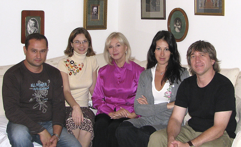 Знімальна група проєкту з актрисою В. Тітовою
