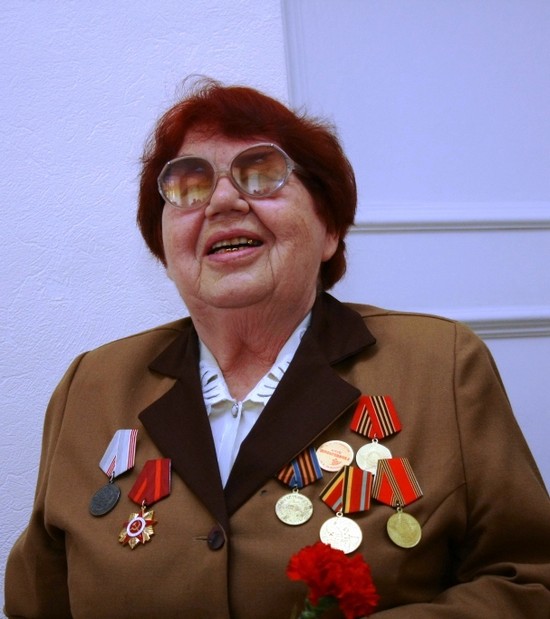 Ветеран журналістики Дора Калинова, 2014 рік. Фото: http://nsju.dp.ua/wp-content/uploads/2014/05/11nn.jpg