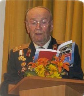 Мілаш читає вірші зі збірки «Стихи с натуры», 2012 р.