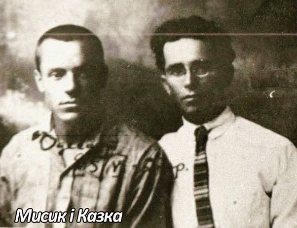 Василь Мисик і Аркадій Казка. Фото: https://www.facebook.com/HitListUkr/photos/pcb.245013979175429/245013602508800